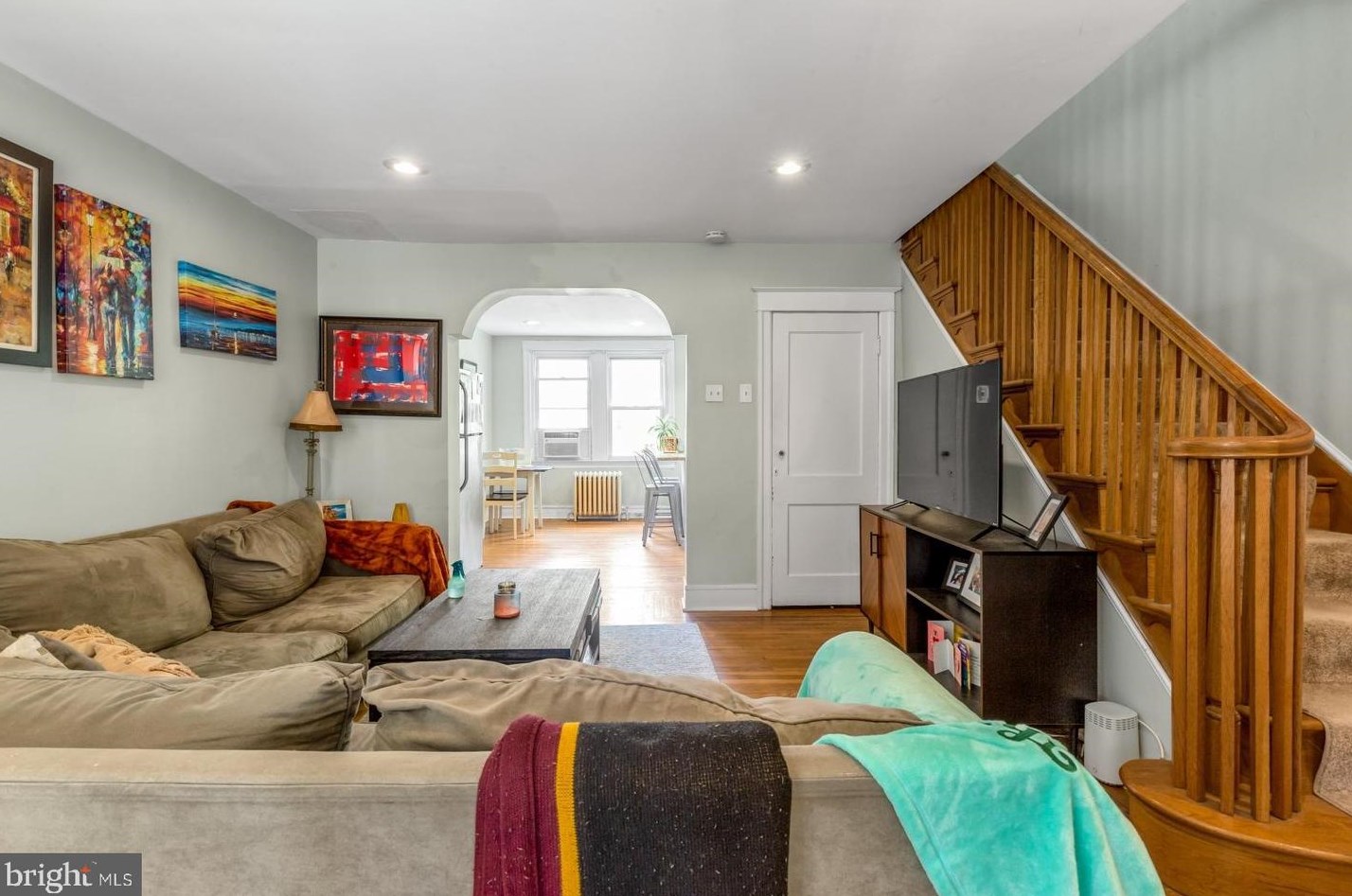 432 Naomi St, Philadelphia PA  19128-3618 exterior