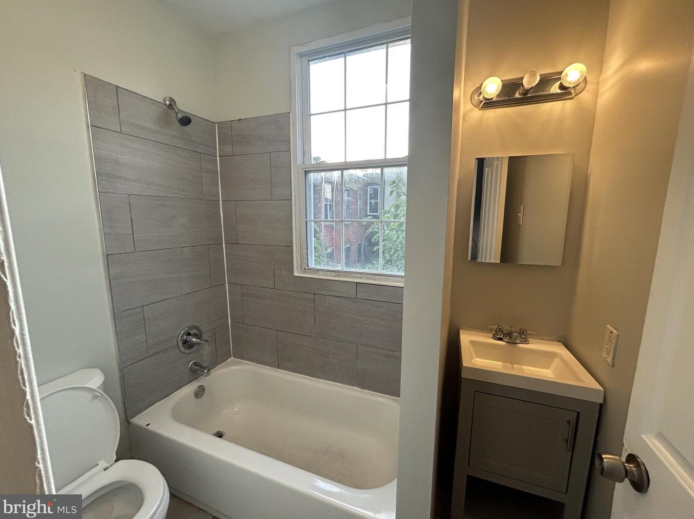 1815 Etting St, Philadelphia PA  19145-1709 exterior