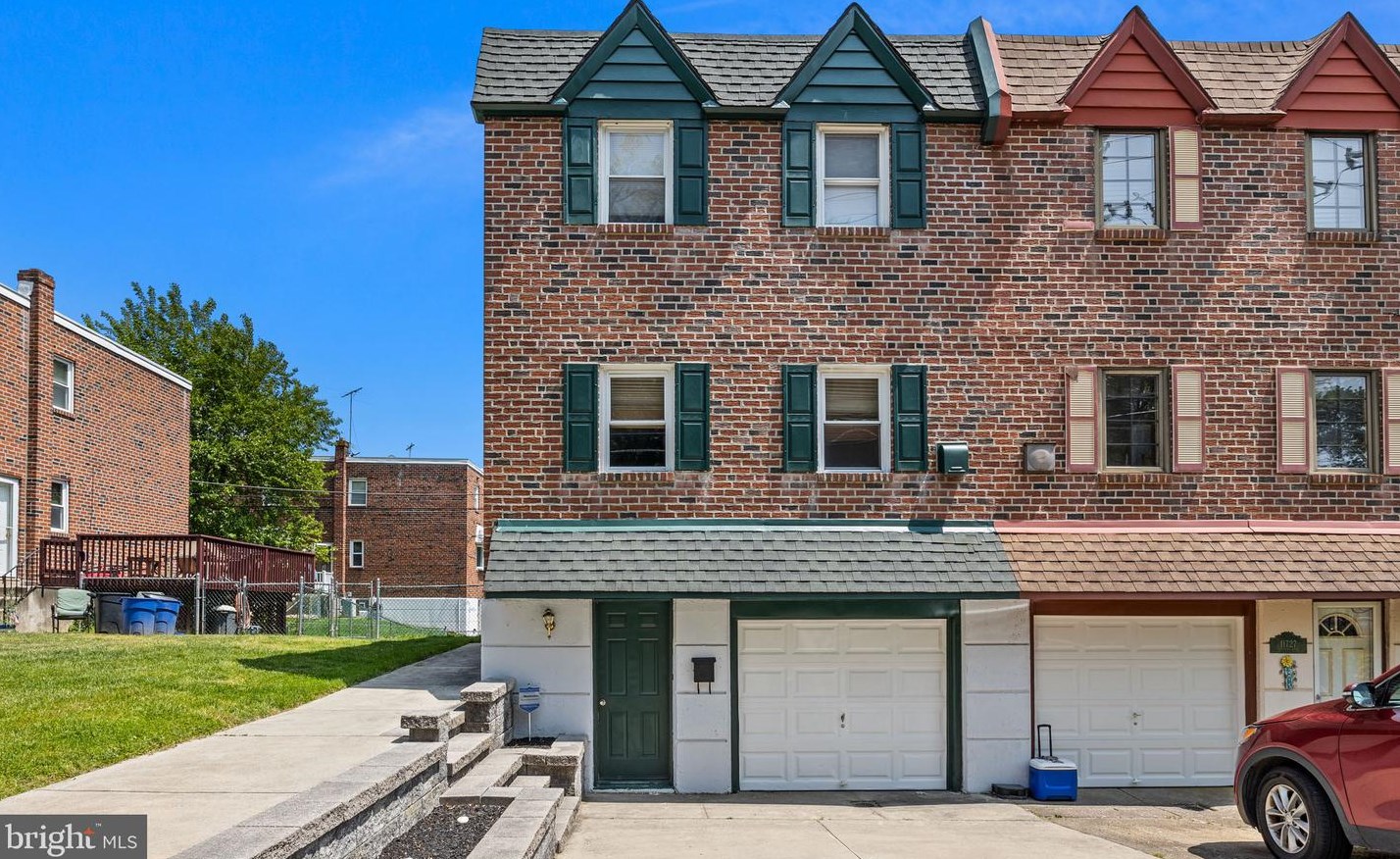 11729 Stevens Rd, Philadelphia, PA 19116-2503