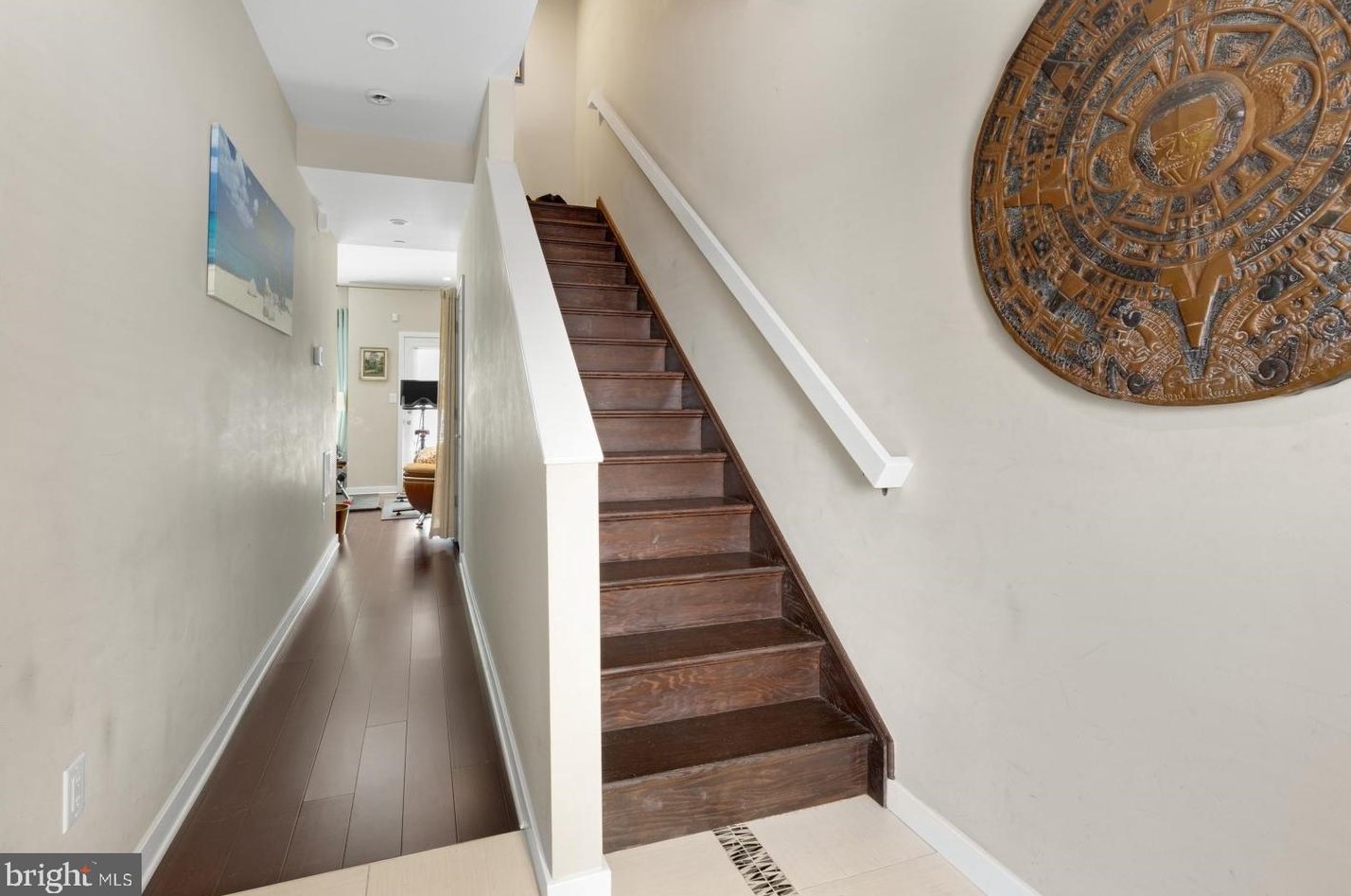 211 Brown St #2, Philadelphia, PA 19123