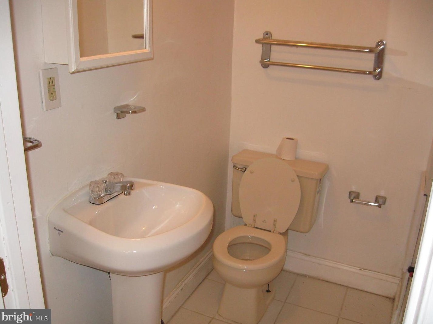 1046 South St #3, Philadelphia, PA 19147