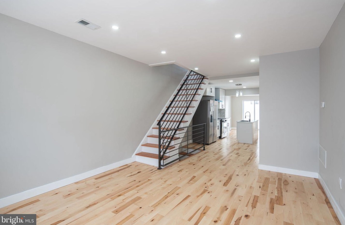 2604 Percy St, Philadelphia, PA 19148-4506