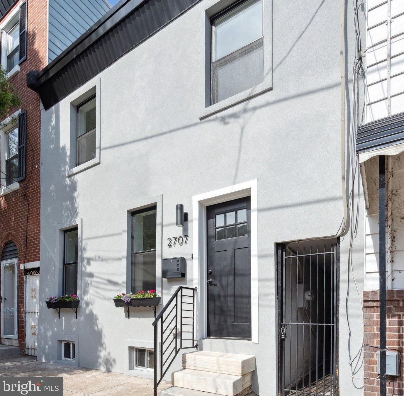 2707 Monmouth St, Philadelphia, PA 19134-5711
