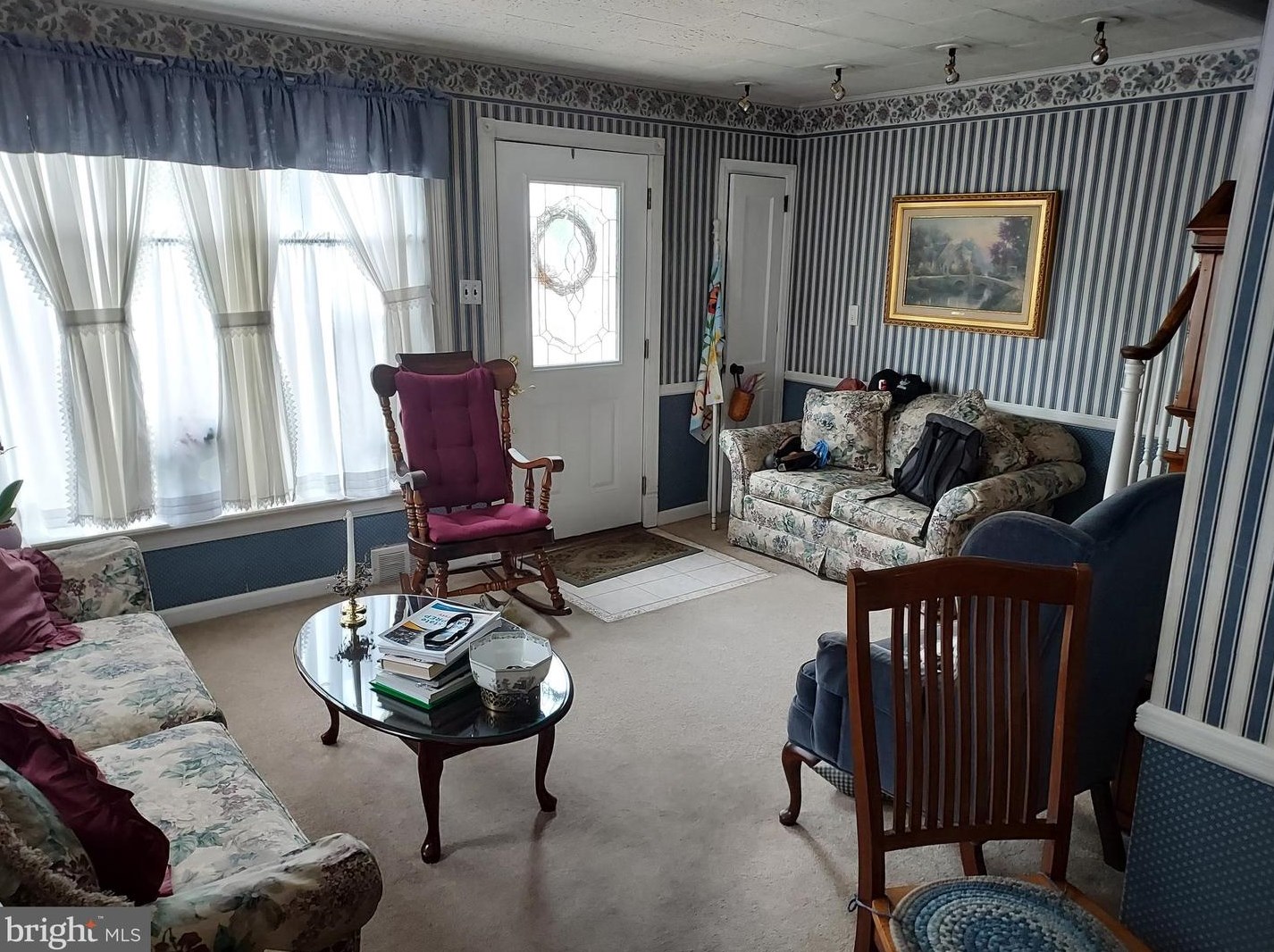 837 Clyde Ln, Philadelphia, PA 19128-1107