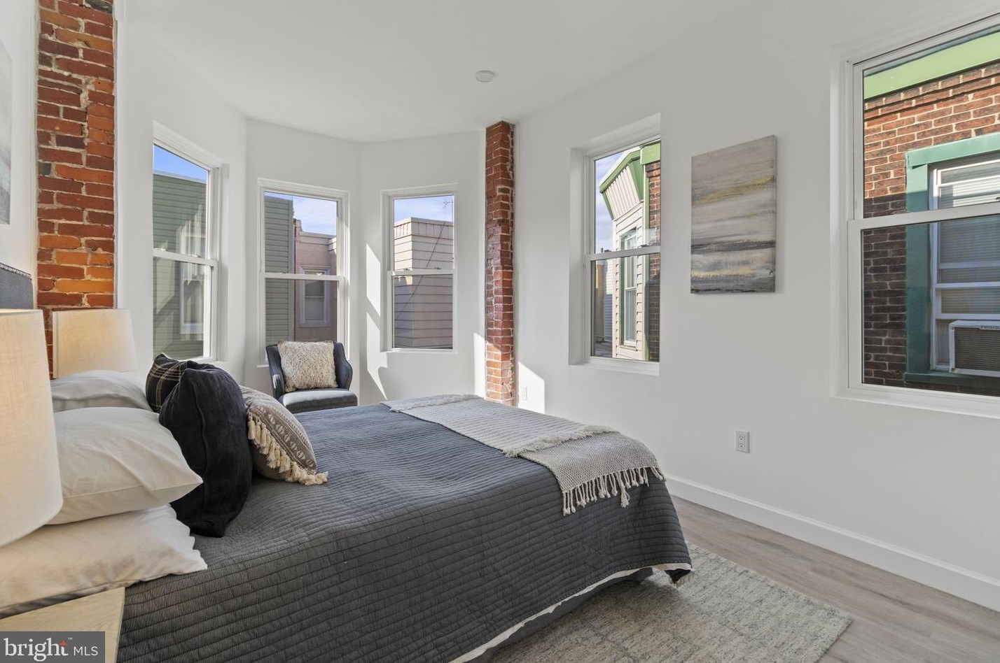 809 Thompson St, Philadelphia PA  19125-3509 exterior