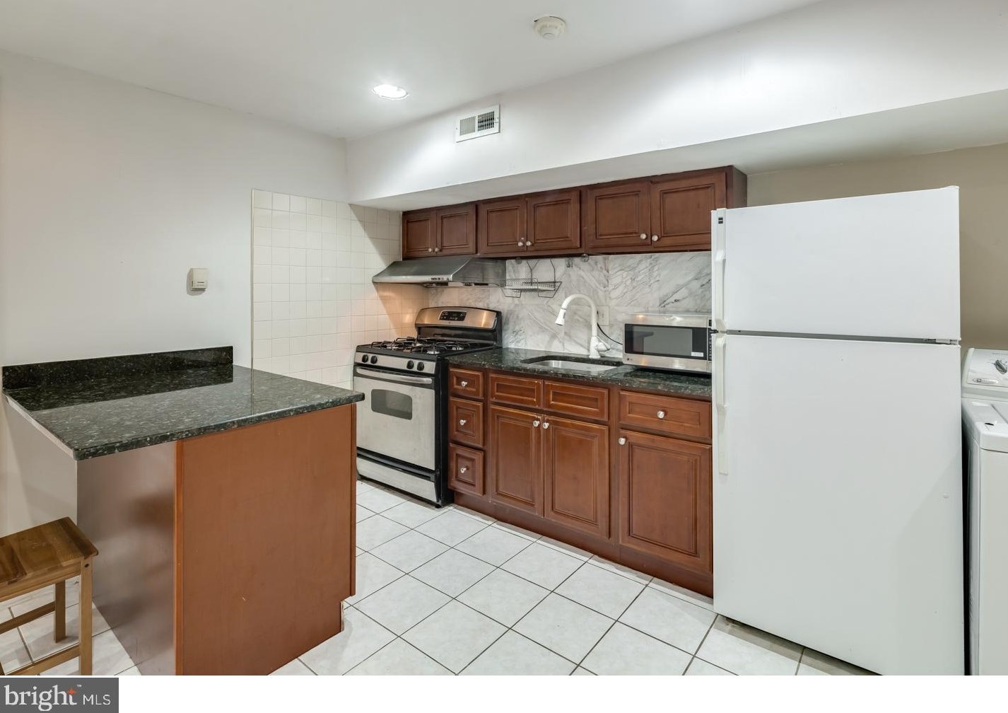 615 S 11th St #1, Philadelphia, PA 19147