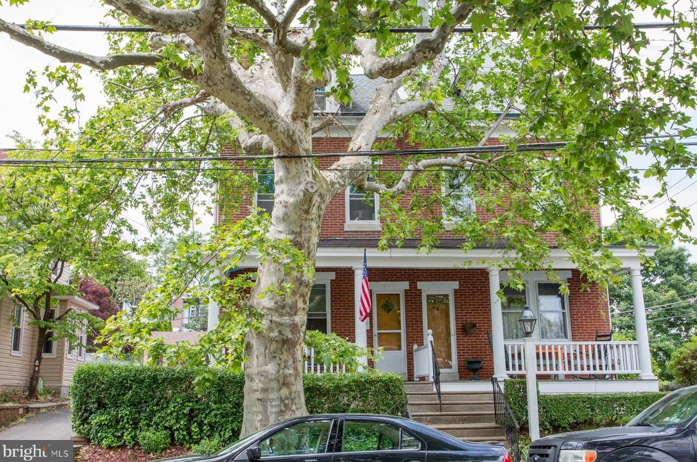 8134 Jeanes St, Philadelphia, PA 19111-2327