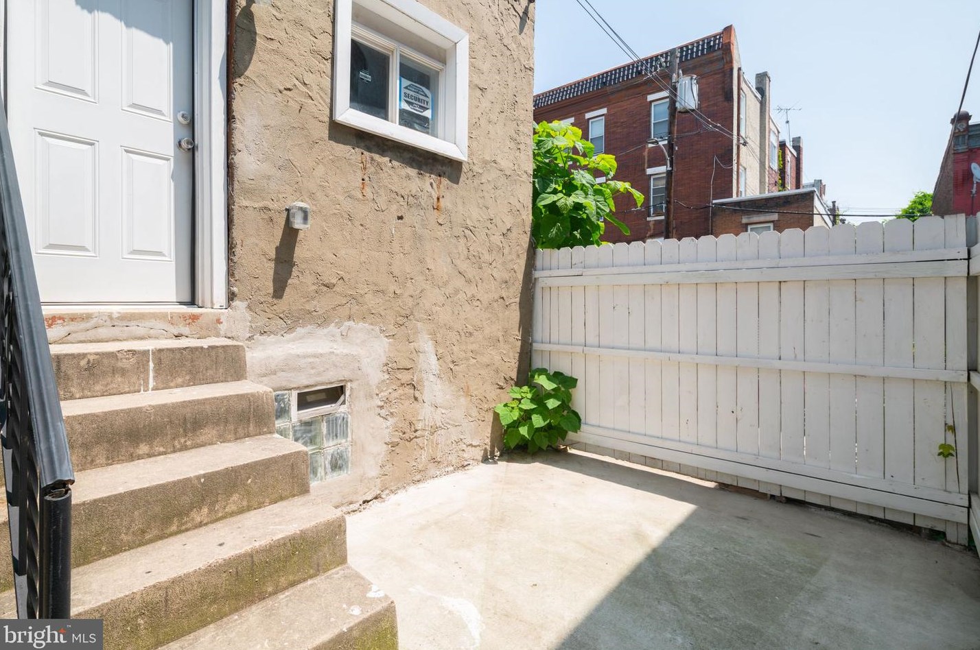 2928 Oxford St, Philadelphia PA  19121-2748 exterior