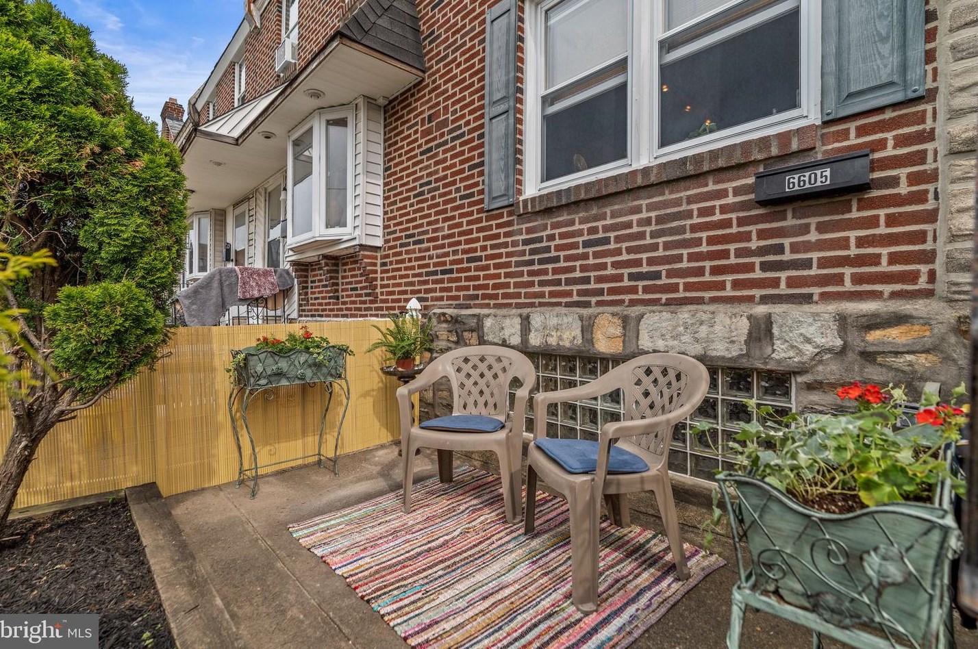 6605 Algard St, Philadelphia, PA 19135-2615