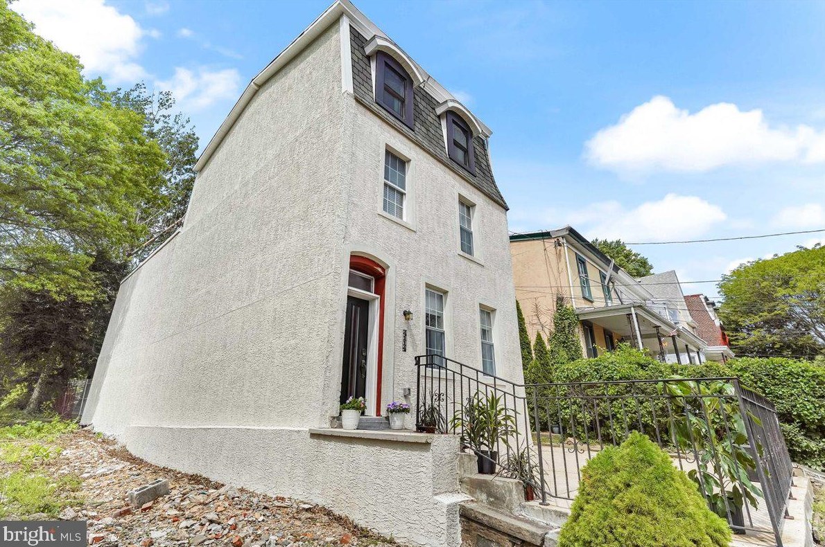 4114 Pechin St, Philadelphia PA  19128-3514 exterior