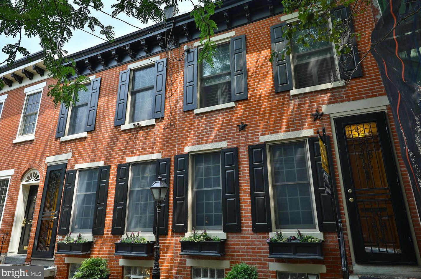 2337-39 Perot St, Philadelphia, PA 19130-2526