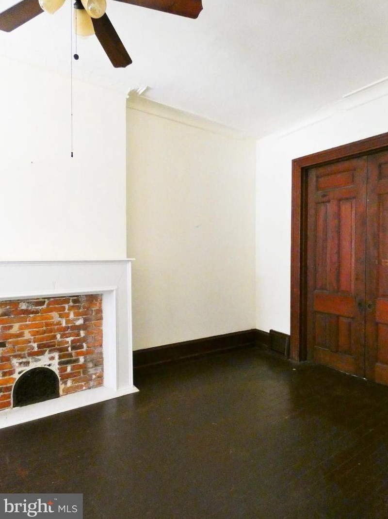 3806 Hamilton St #1, Philadelphia, PA 19104