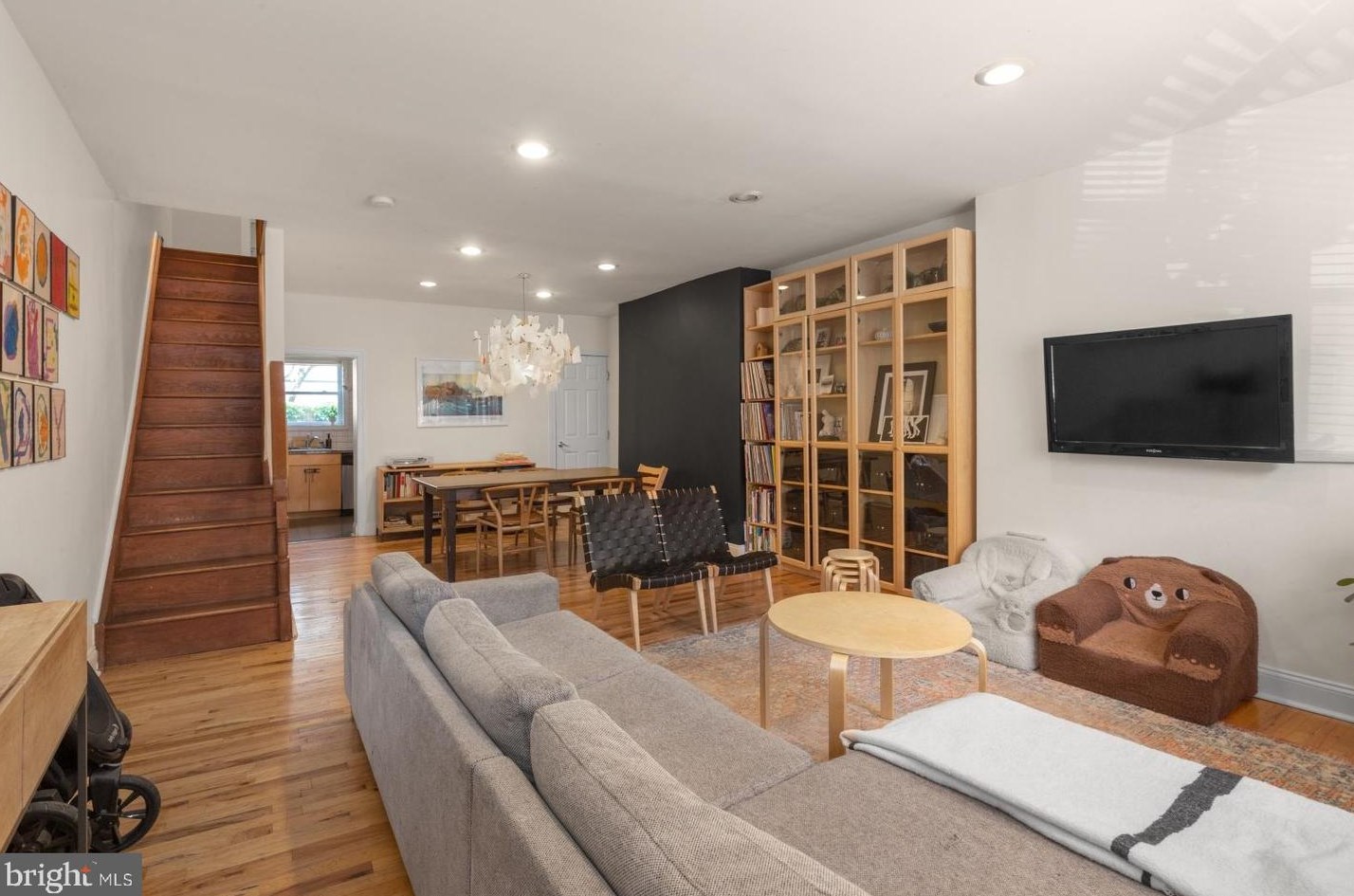 748 S Martin St, Philadelphia, PA 19146