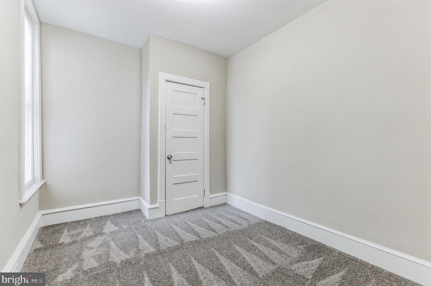 5522 7th St, Philadelphia PA 19120-2709 exterior