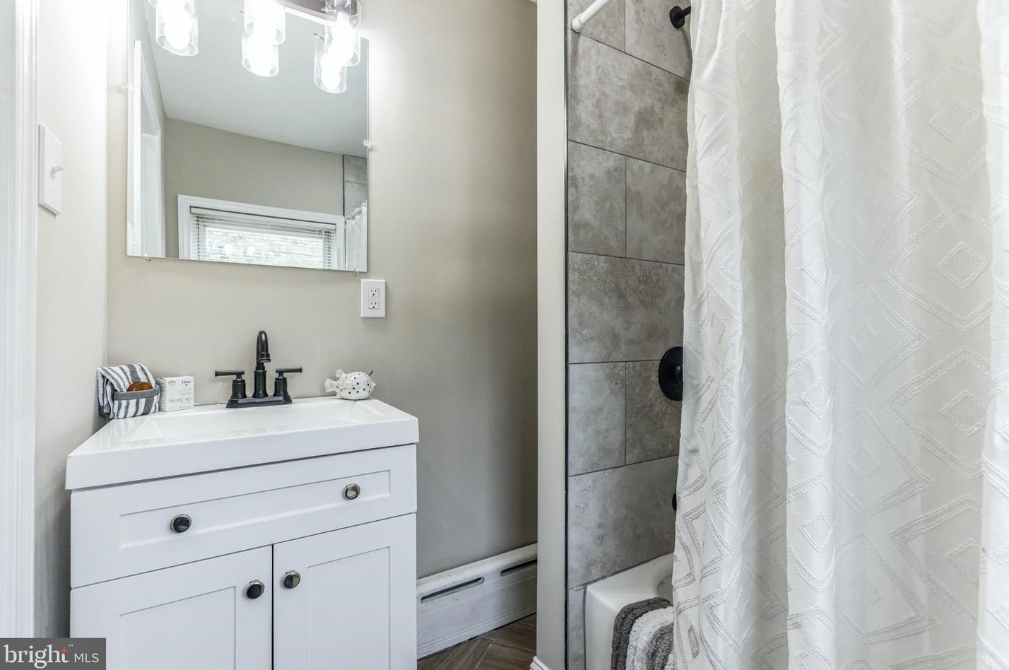 5522 7th St, Philadelphia PA 19120-2709 exterior