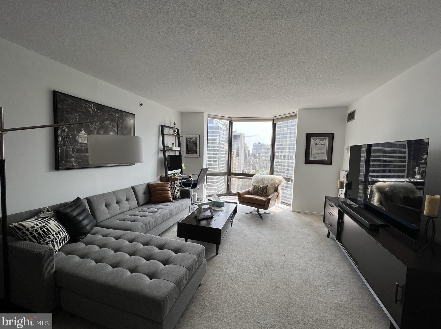 2018 Walnut St #25d, Philadelphia, PA 19103