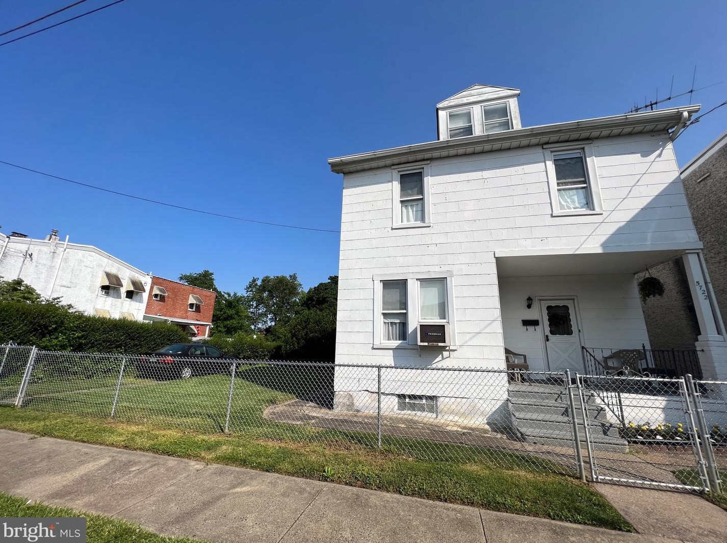 5722 Walker St, Philadelphia, PA 19135-3930