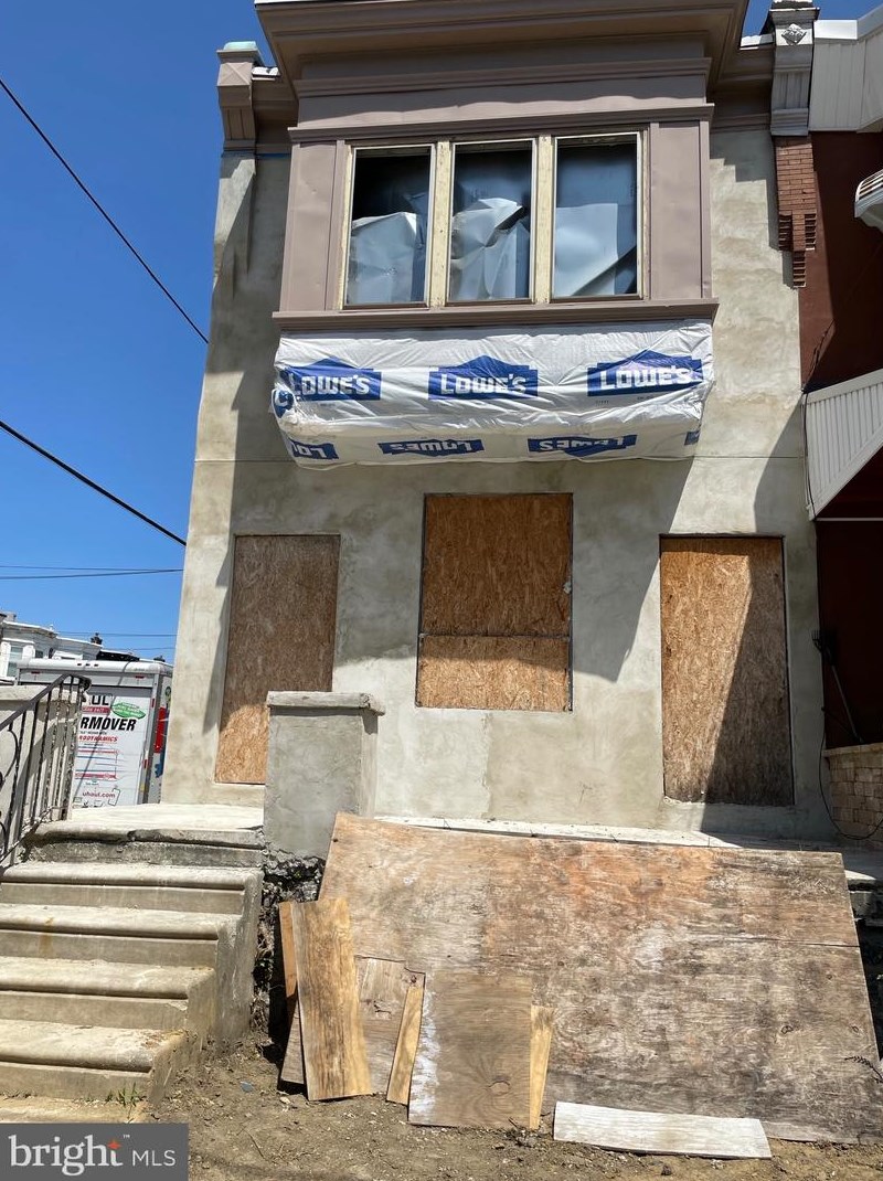 5555 Media St, Philadelphia, PA 19131-3932