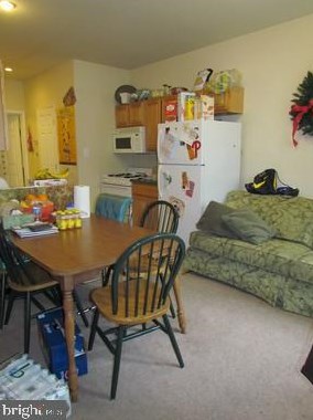 425 N Napa St, Philadelphia, PA 19104