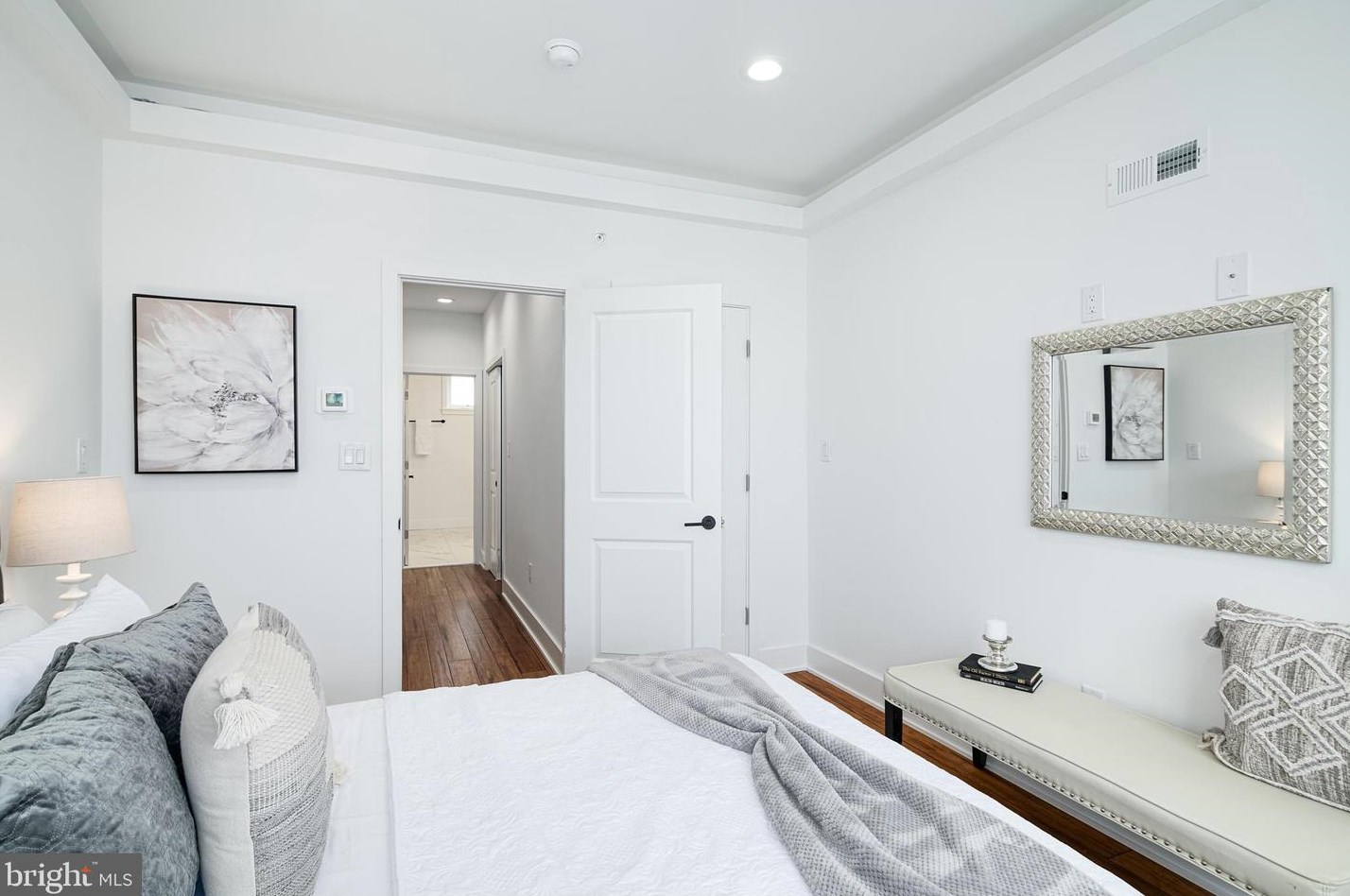 2334 Mutter St, Philadelphia PA  19133-3736 exterior