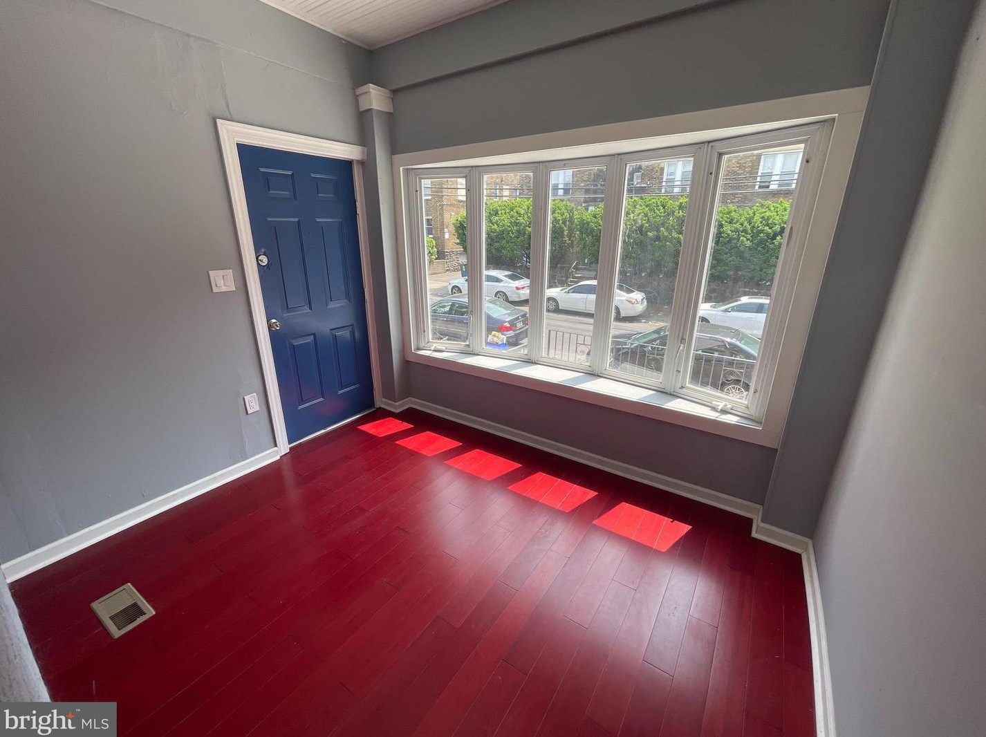 1333 Foulkrod St, Philadelphia, PA 19124-5902