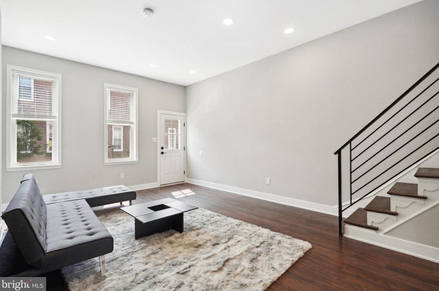 2431 Hazzard St, Philadelphia PA  19125-3112 exterior