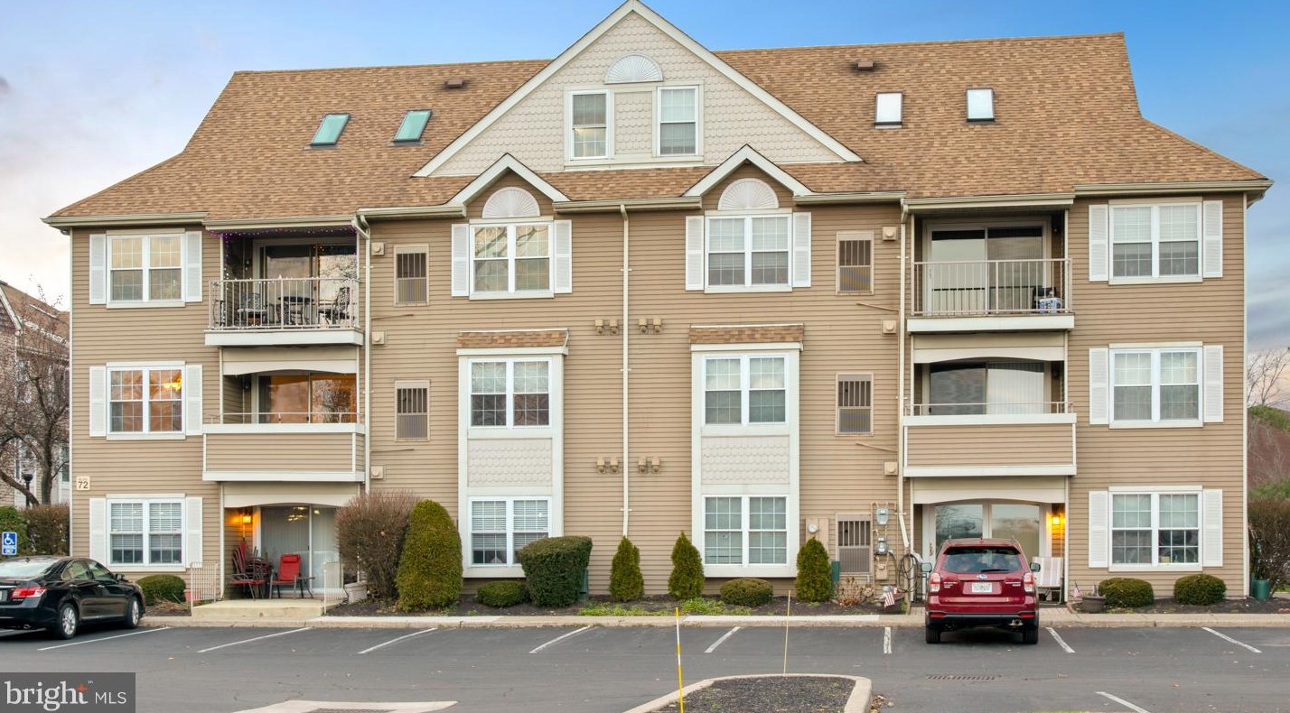 72202 Delaire Landing Rd, Philadelphia, PA 19114