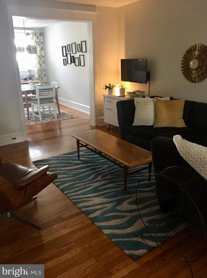 3325 Ainslie St, Philadelphia, PA 19129