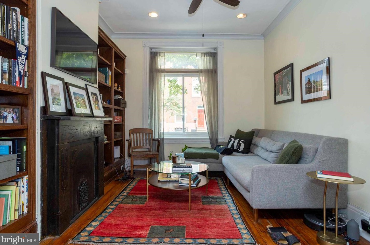 3002 Poplar St, Philadelphia PA  19130-1112 exterior
