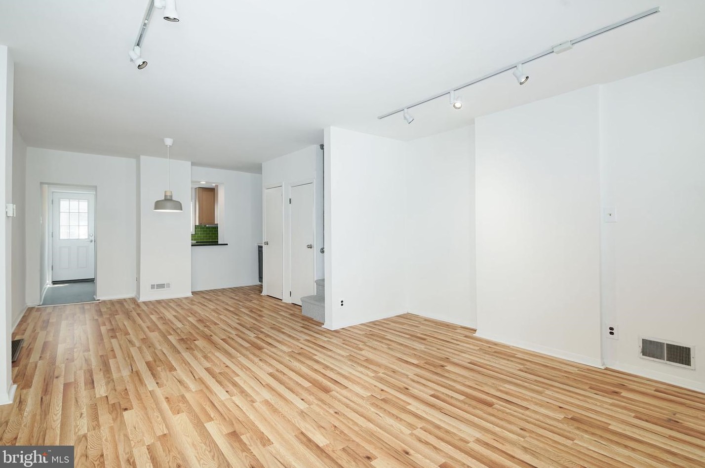 708 Annin St, Philadelphia, PA 19147-5109