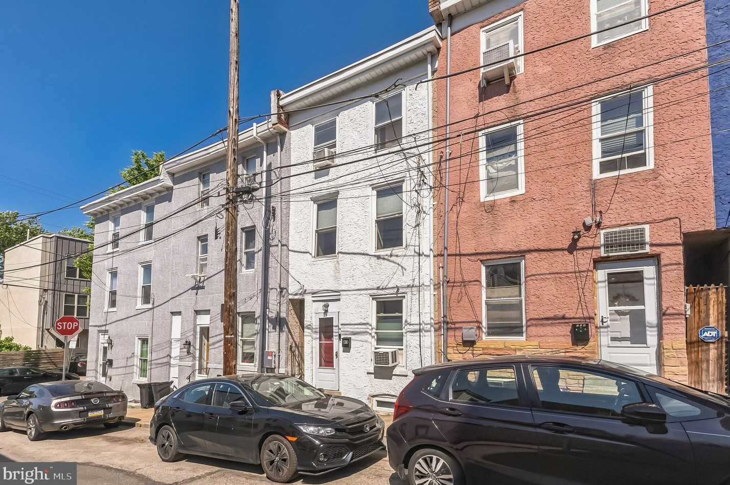 136 Wendover St, Philadelphia, PA 19127-1713