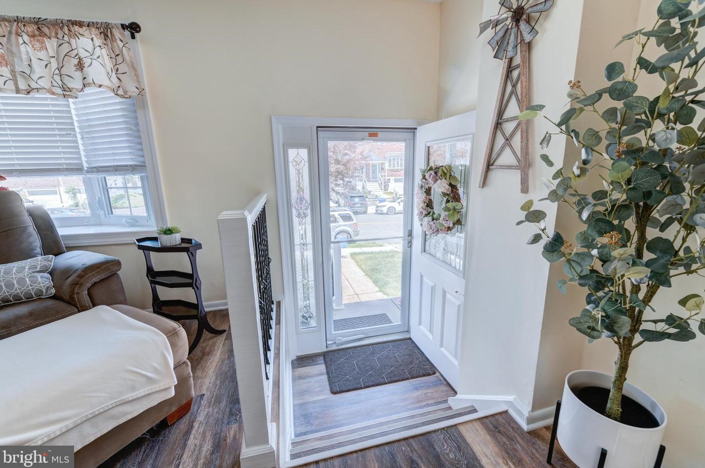 12504 Chilton Rd, Philadelphia, PA 19154-1306