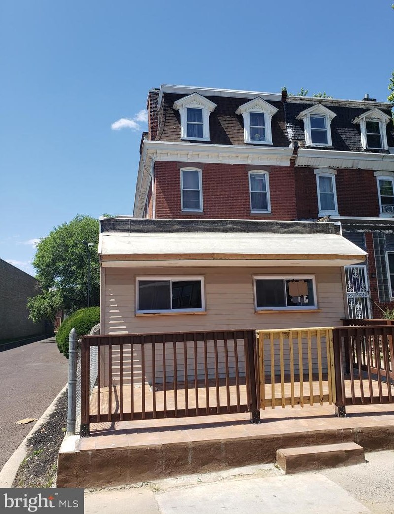 6729 Woodland Ave, Philadelphia, PA 19142-1602