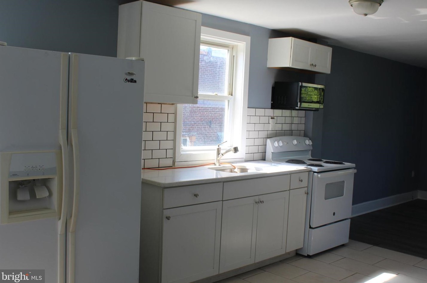1011 E Lycoming St #2nd Floor, Philadelphia, PA 19124