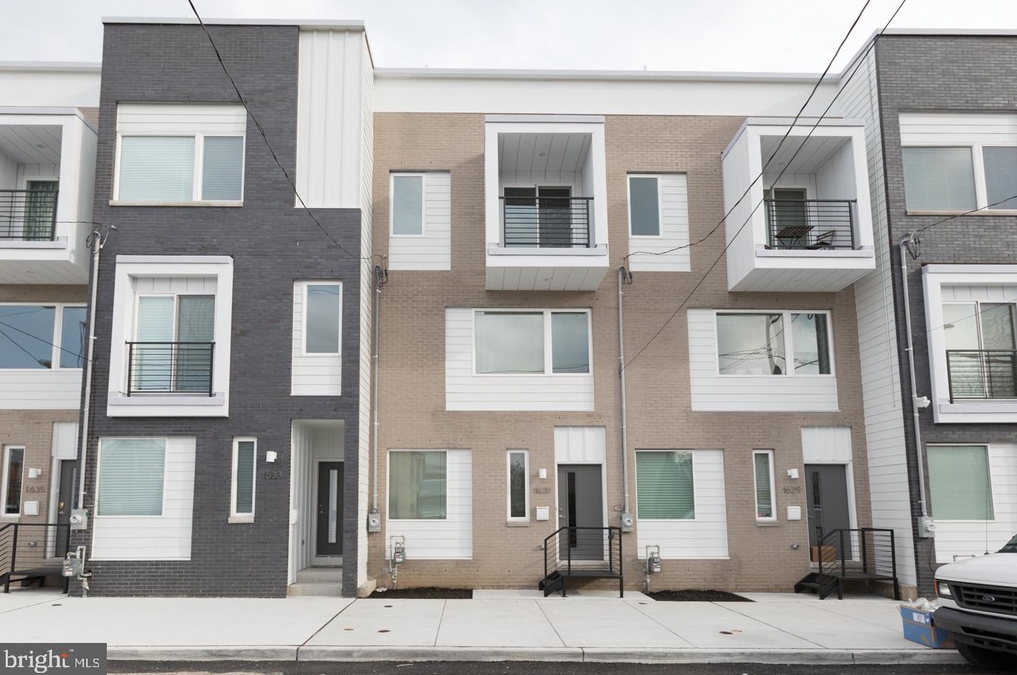 1631 Randolph St, Philadelphia PA  19122-2927 exterior