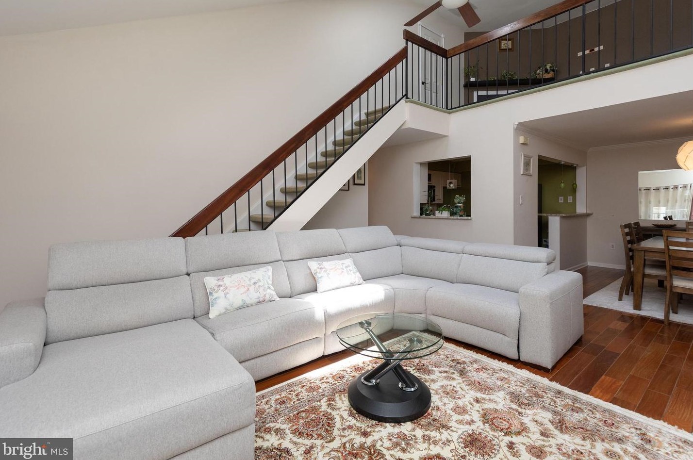 73304 Delaire Landing Rd, Philadelphia, PA 19114-5438