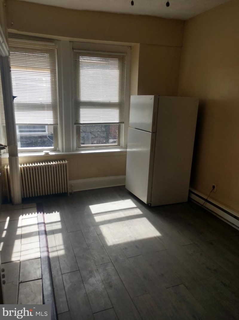 4708 Hazel Ave #3r, Philadelphia, PA 19143