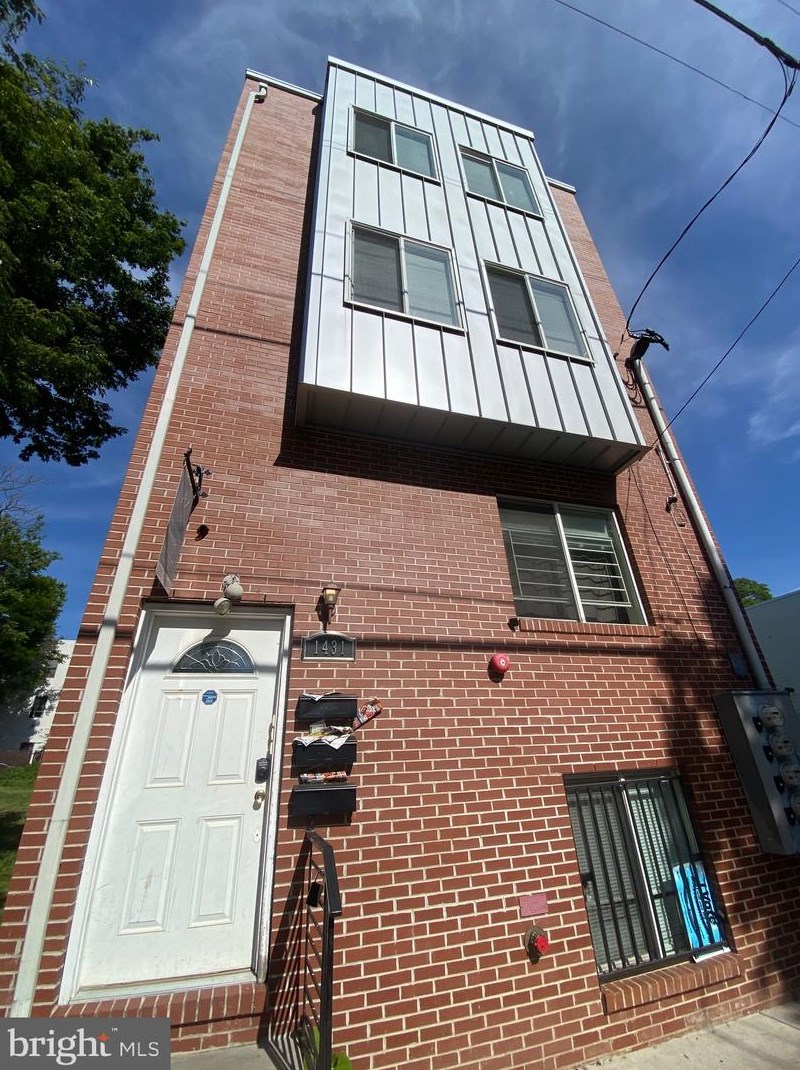 1431 N 17th St #b, Philadelphia, PA 19121