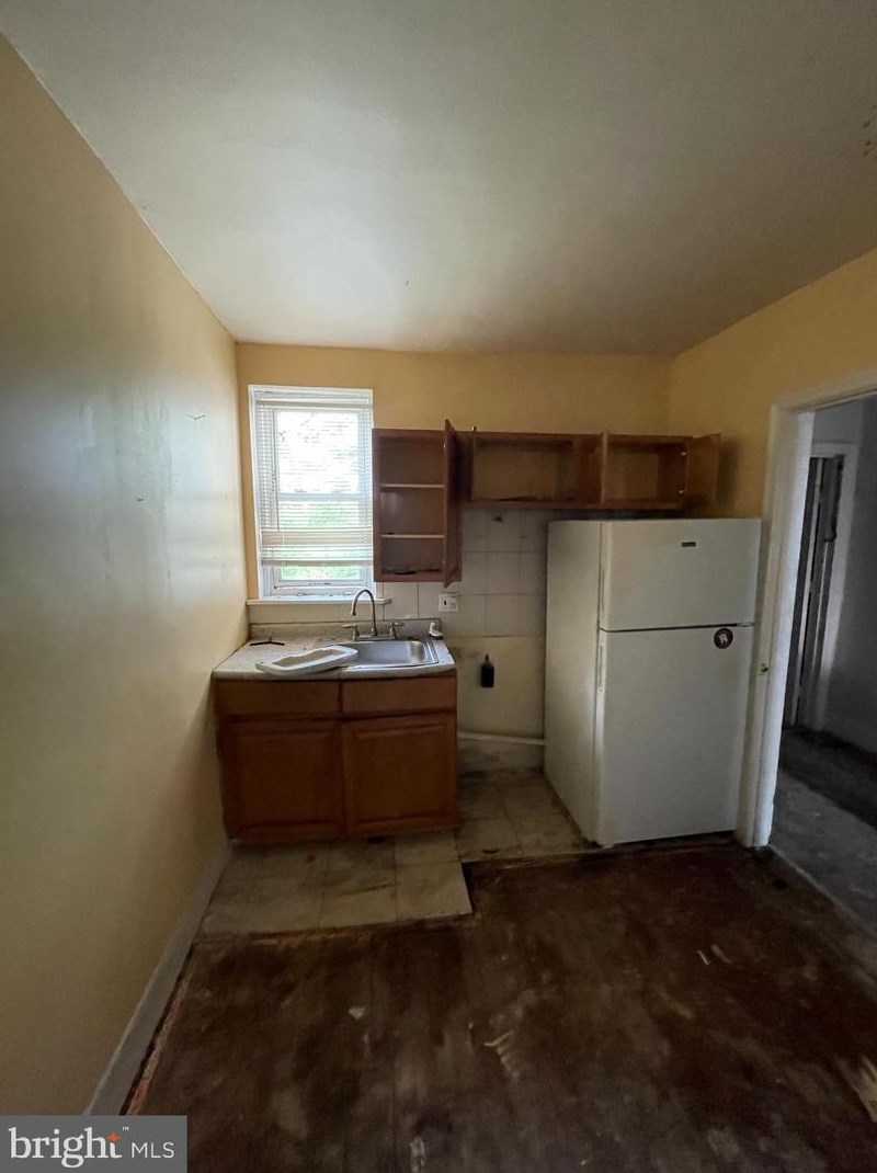 1216 Venango St, Philadelphia PA 19140-4010 exterior