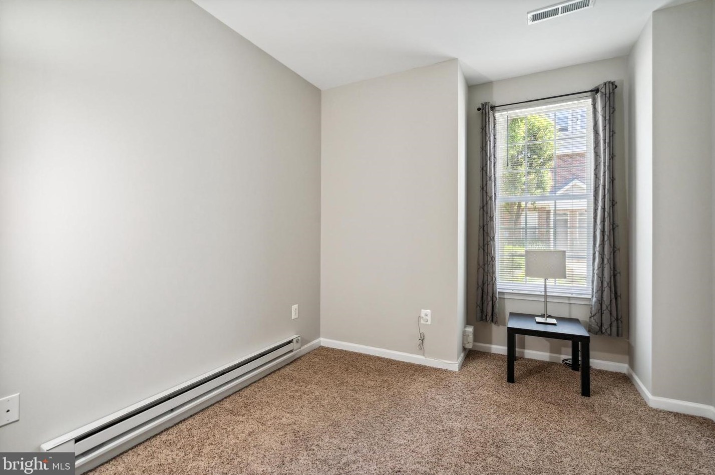 30 Brewerytown Ct, Philadelphia PA 19121-4431 exterior