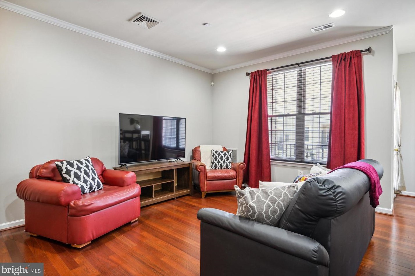 30 Brewerytown Ct, Philadelphia PA 19121-4431 exterior