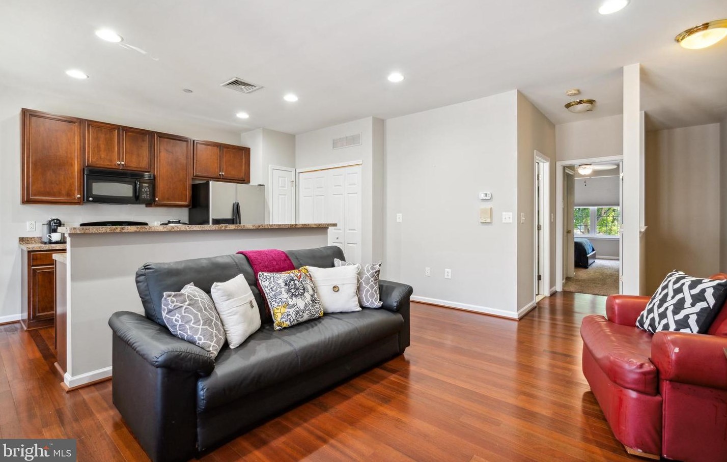 30 Brewerytown Ct, Philadelphia PA 19121-4431 exterior