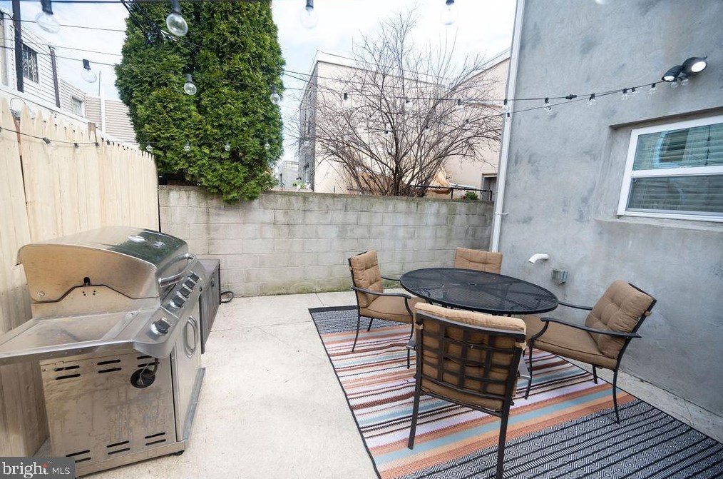 159 Mifflin St, Philadelphia PA 19148-1903 exterior