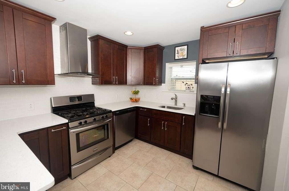 159 Mifflin St, Philadelphia PA 19148-1903 exterior