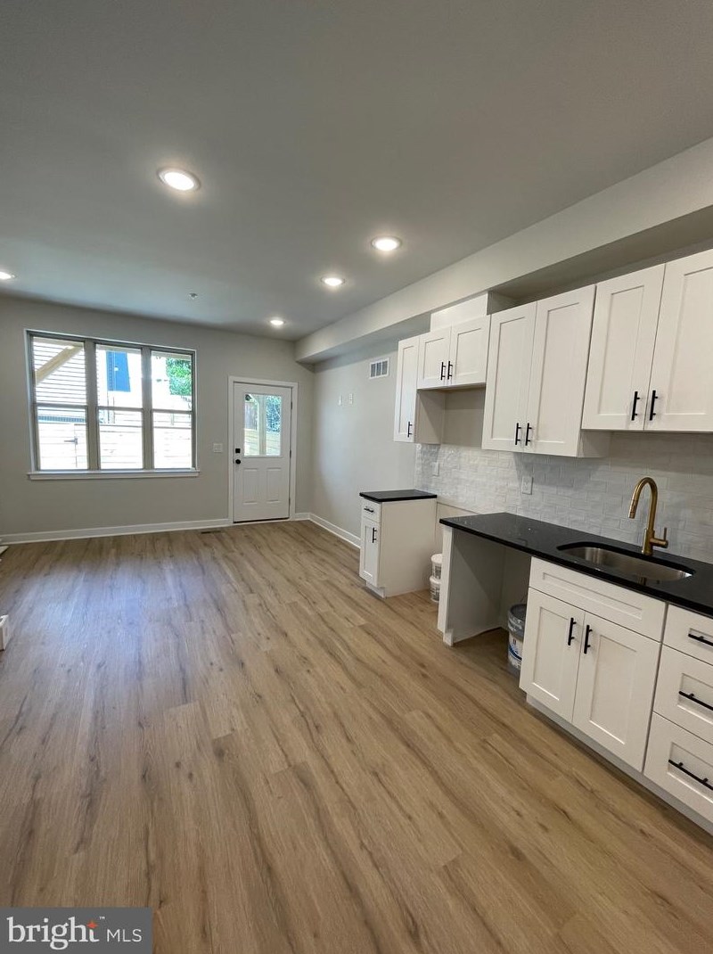 153 W Cumberland St #1, Philadelphia, PA 19133