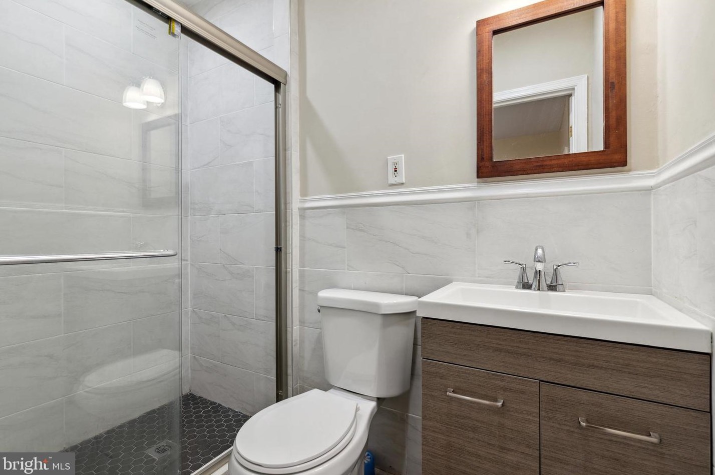 515 Sanger St, Philadelphia PA 19120-1719 exterior