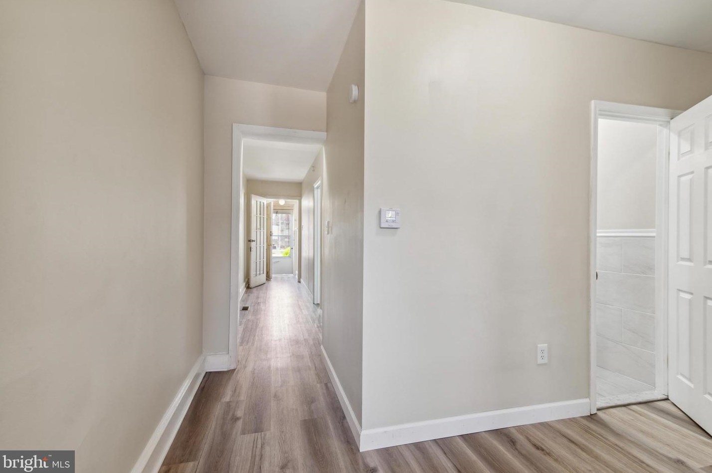 515 Sanger St, Philadelphia, PA 19120-1718