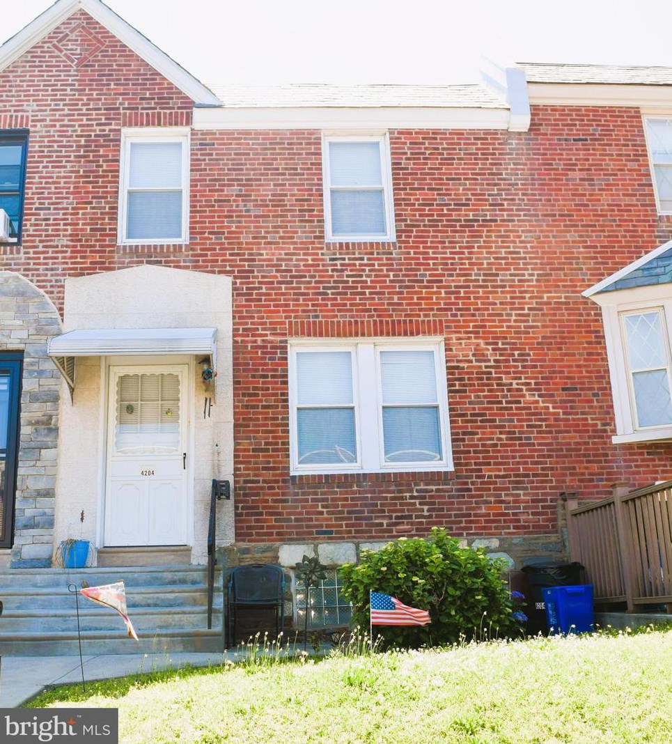 4204 Oakmont St, Philadelphia, PA 19136-3613