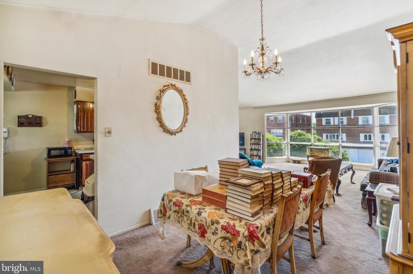 607 Renz St, Philadelphia PA 19128-1419 exterior