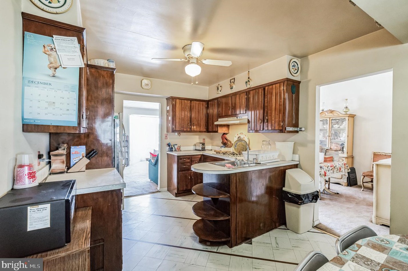 607 Renz St, Philadelphia PA 19128-1419 exterior